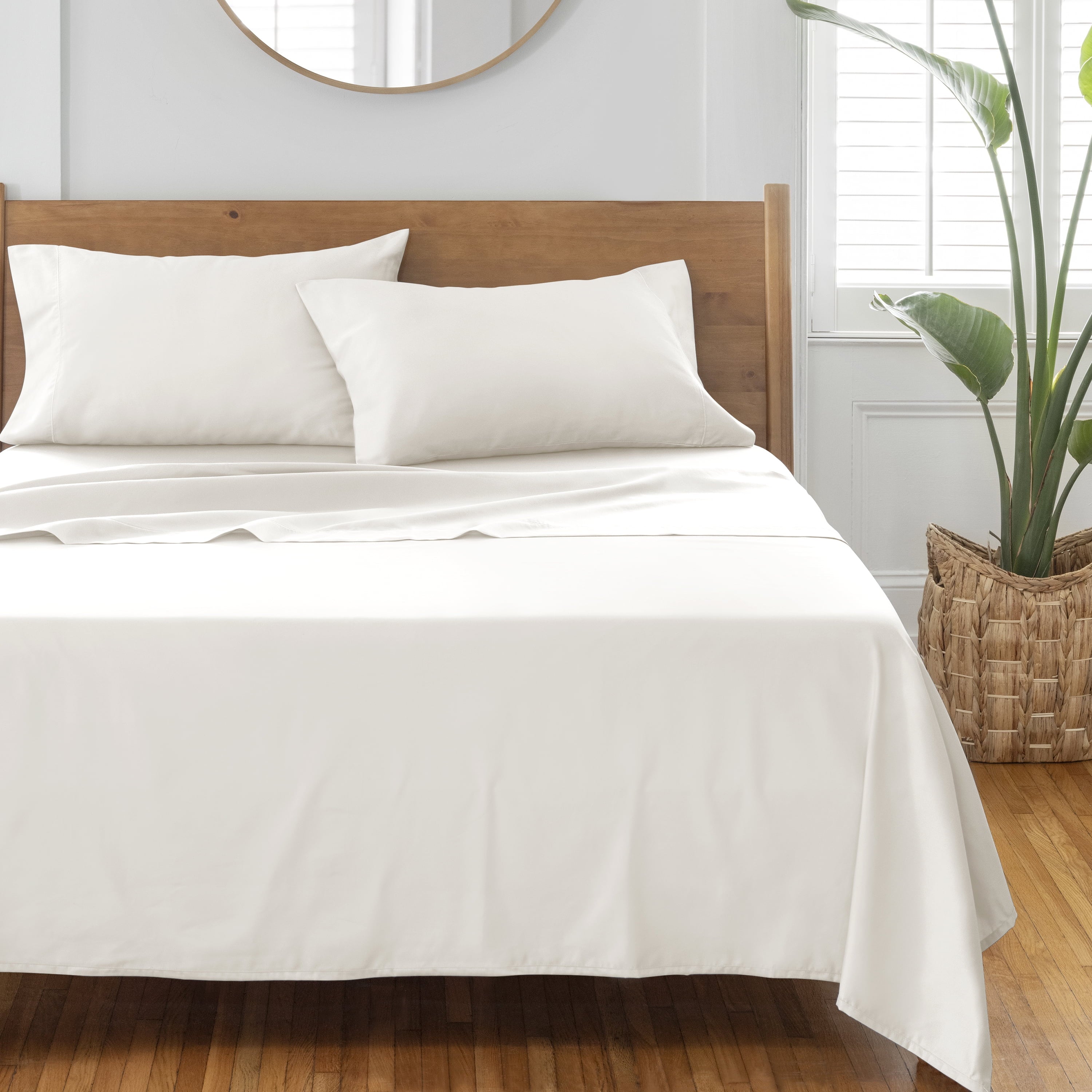4-Piece 400 Thread Count Vanilla Dream Performance Bed Sheet Set, King - Image 3