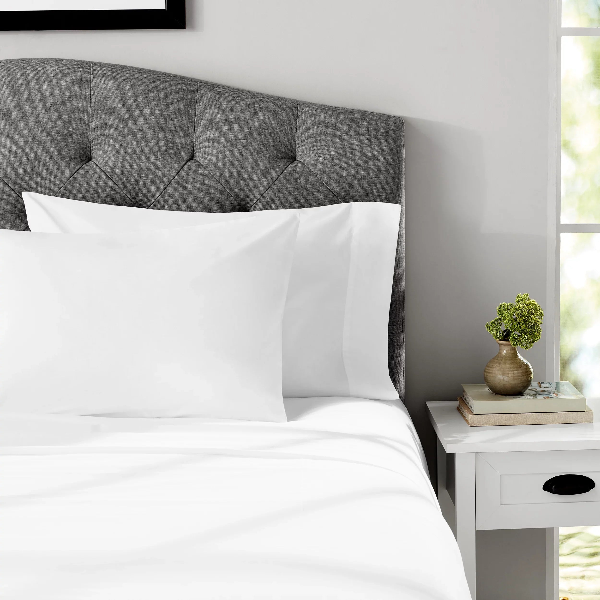 4-Piece 300 Thread Count White Cotton Blend Percale Bed Sheet Set, Queen - Image 3